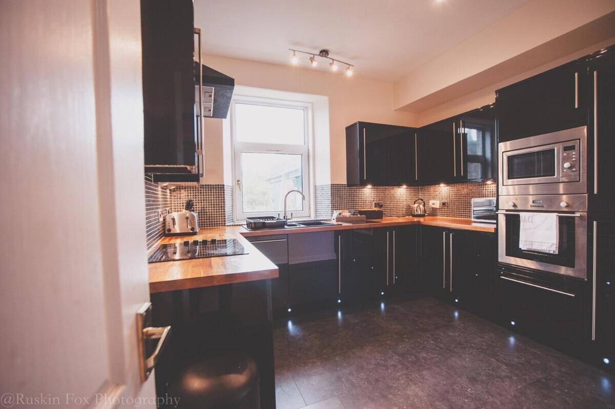 Stylish And Spacious Two Bed In Aberdeen'S West End المظهر الخارجي الصورة